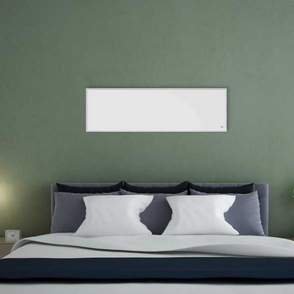 Schlafzimmer mit easyTherm® Infrarotheizung comfortSoft751
